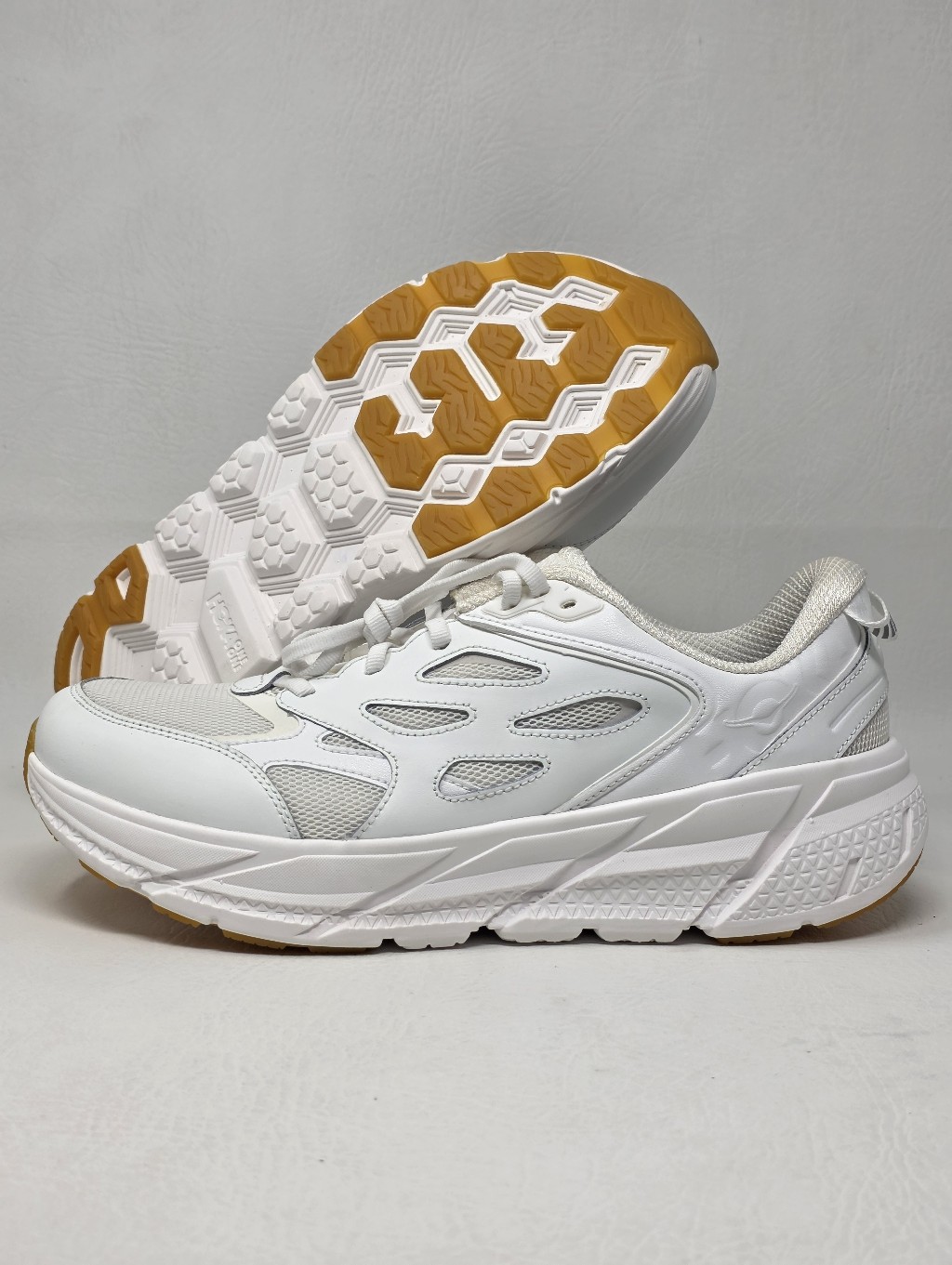 Hoka One One U Clifton L Wwh 1160050 Walking Shoes White Size Men’s 11.5 Unisex